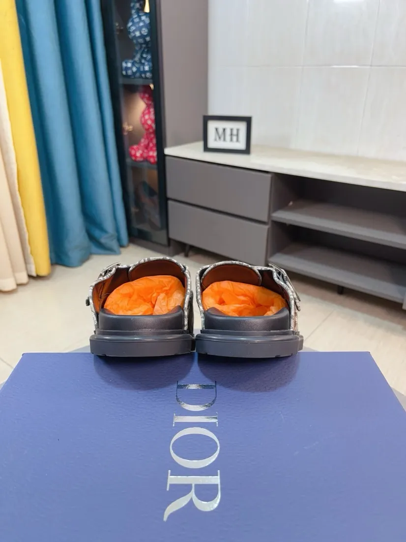 Men's shoes 💰380🌸🌸【Dior】Top purchasing agent 🇮🇹 Di Street Male God half drag counter synchronization, uppers imported from Italy with D logo fabric, high-quality complex splicing craftsmanship, soles: original soles specially provided by the original factory, exclusive event molded soles super comfortable, original factory single goods, 🔍🔍high quality, you can enter and exit the counter at will, welcome to compare, size number 38-45 (order 46)